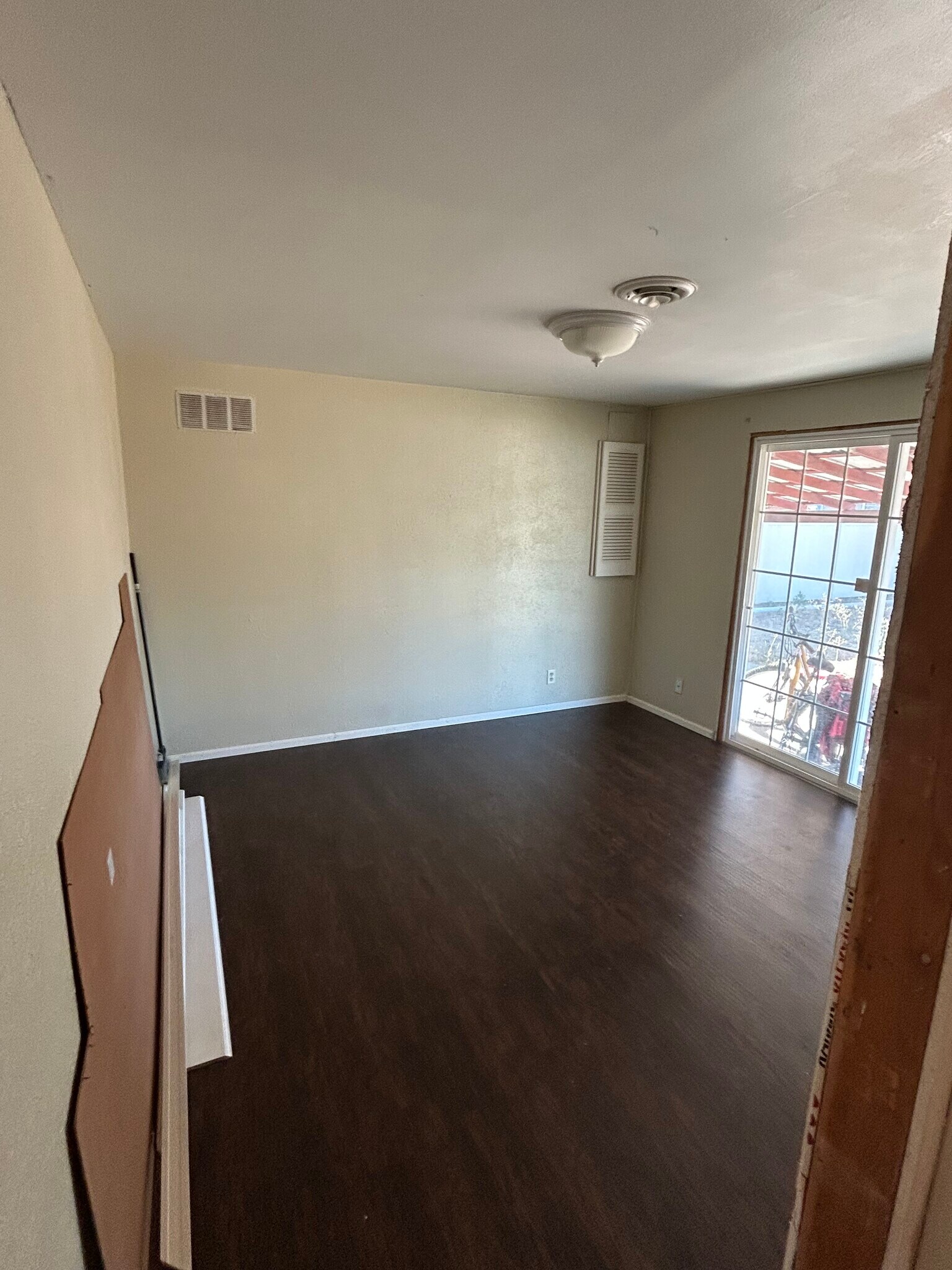 Bedroom - 719 W Loop Dr