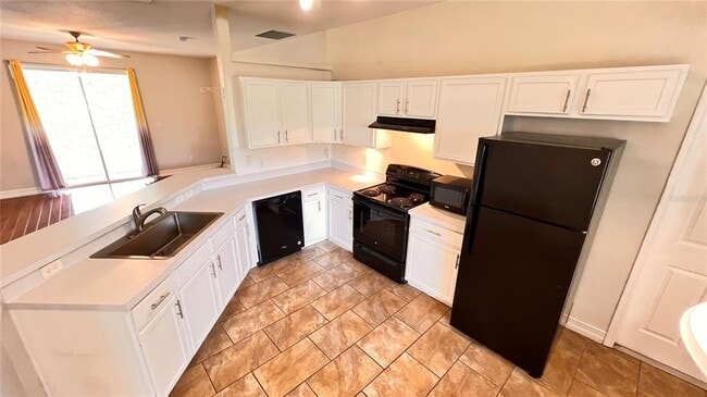 Building Photo - 949 Dekleva Dr