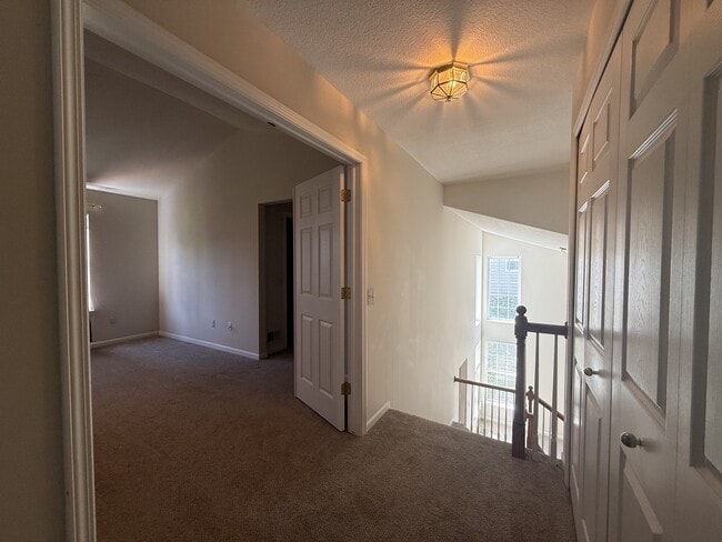 Building Photo - 4875 S Ridgeside Cir