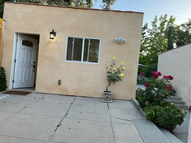 Building Photo - 2235 Patricia Ave