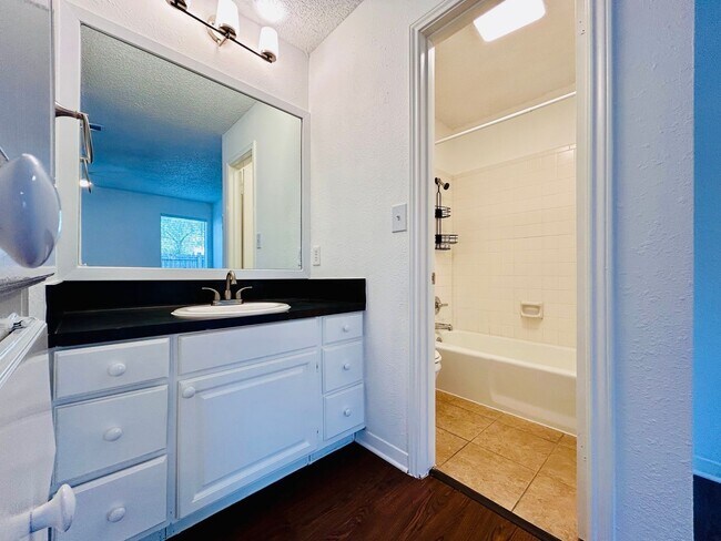 Building Photo - 8325 Fathom Cir
