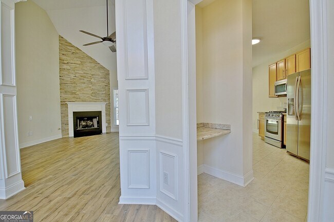 Building Photo - 110 Freeman Forest Dr