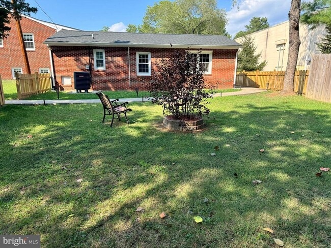 Primary Photo - 1045 Bernstein Rd