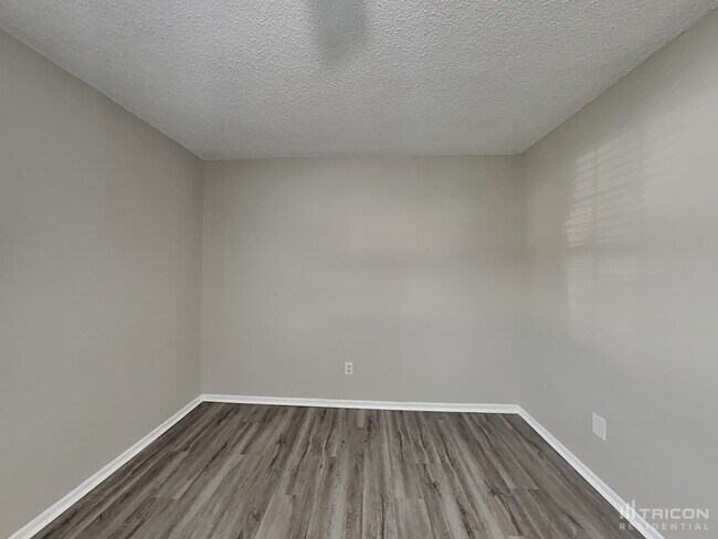 Building Photo - 12765 Ohio Woods Ln