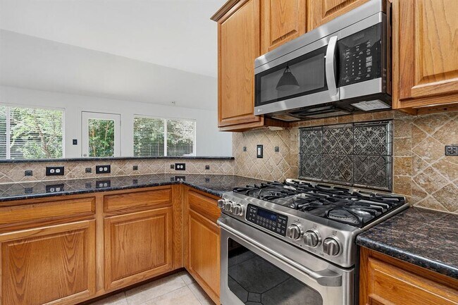 Building Photo - 5021 McDade Dr