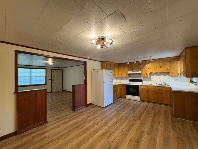 Building Photo - 3 Bedroom 2 Bathroom Home in Chipley FL