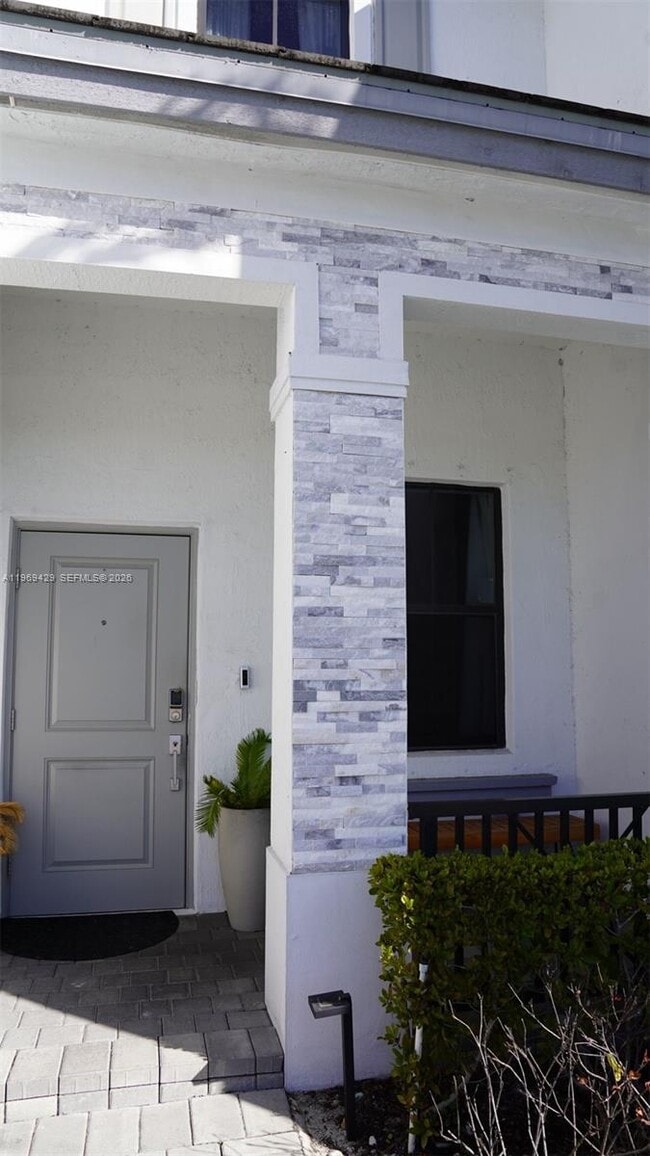 Building Photo - 549 NW 204th St