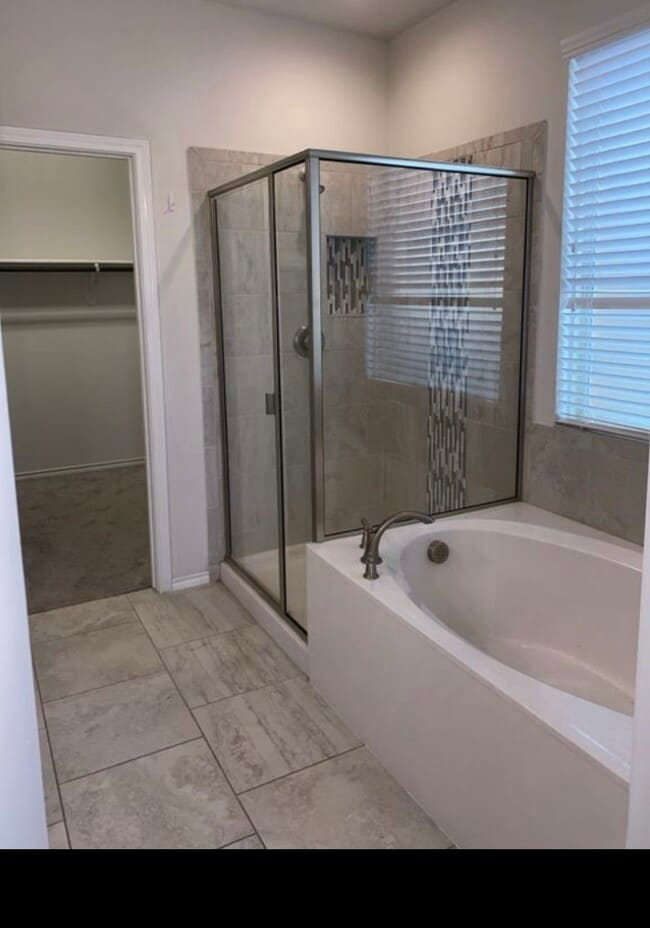 Building Photo - 10312 Lastrup Dr