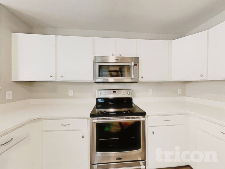 Building Photo - 285 Aershire Ct