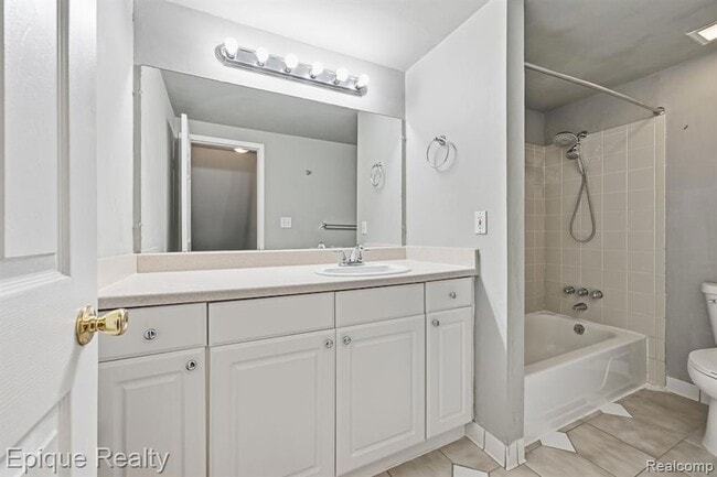 Building Photo - 29792 City Center Dr