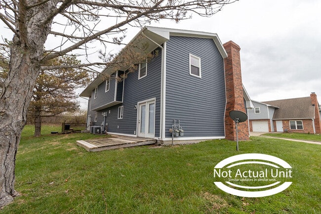 Building Photo - 1913 Greenleaves Ct