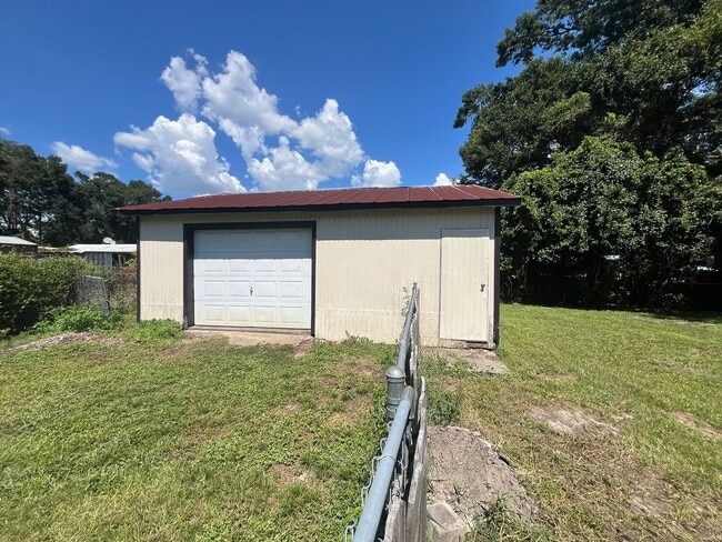 Building Photo - 3/1/1 located in Summerfield