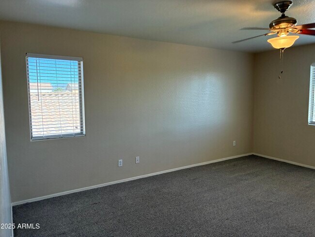 Building Photo - 7207 S Sunrise Way