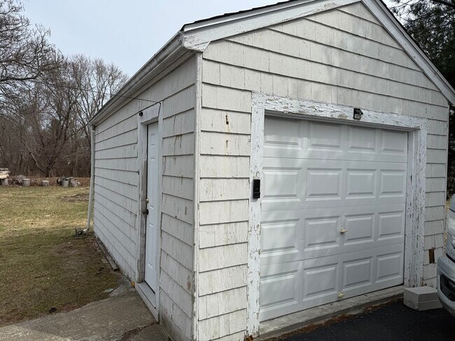 Building Photo - 192 Spring St