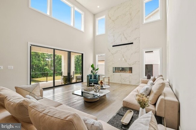 Building Photo - 12321 Potomac Hunt Rd