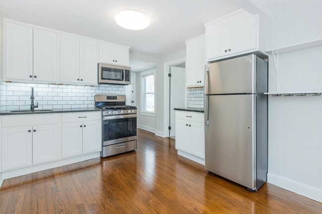 Building Photo - 54 Avenue C