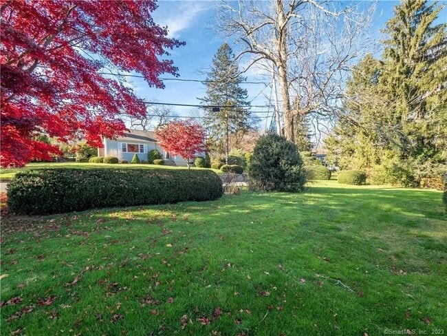 Building Photo - 5 Saviano Ln