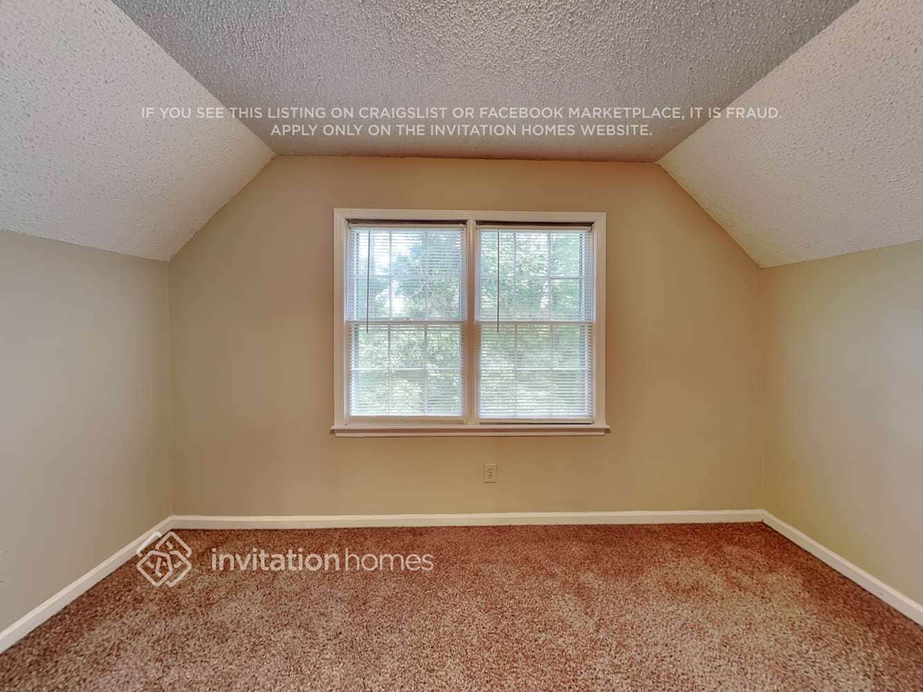 Building Photo - 6297 Queens Ct