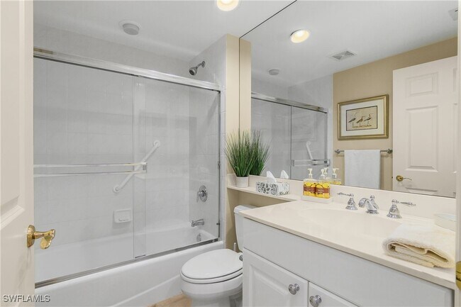 Building Photo - 7225 Pelican Bay Blvd