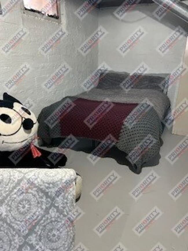 Building Photo - Charming Downtown House For Rent