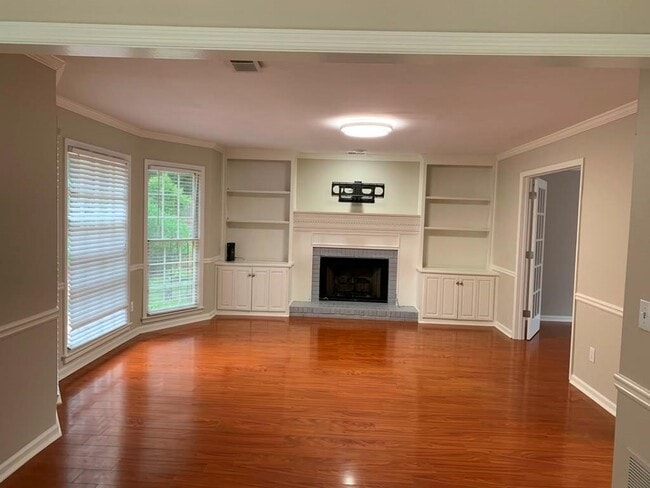 Building Photo - 3014 Eglantine Ct