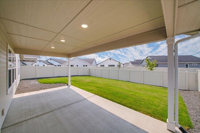 Building Photo - Adorable Nampa Home - Close Access To Ever...