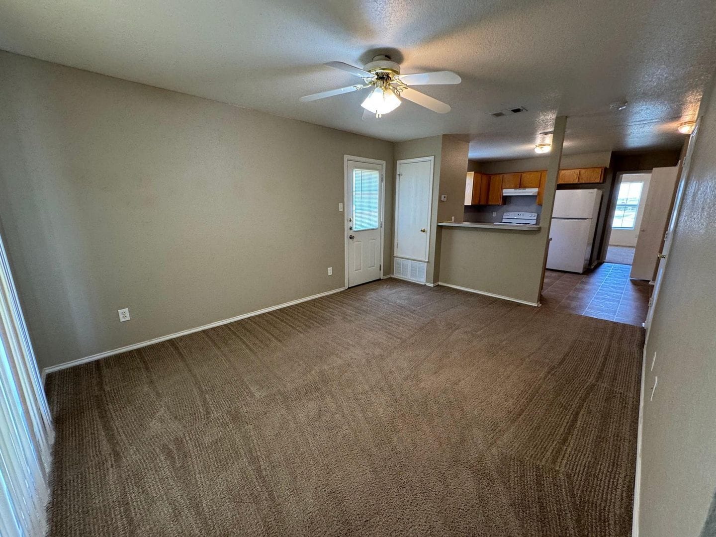 Building Photo - 4303 Deek Dr
