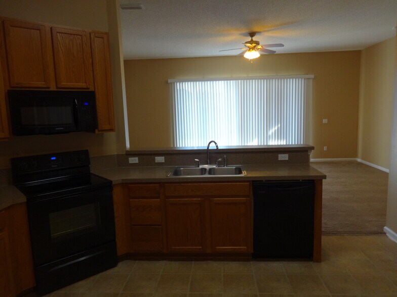 Building Photo - 14603 Bradley Max Ct