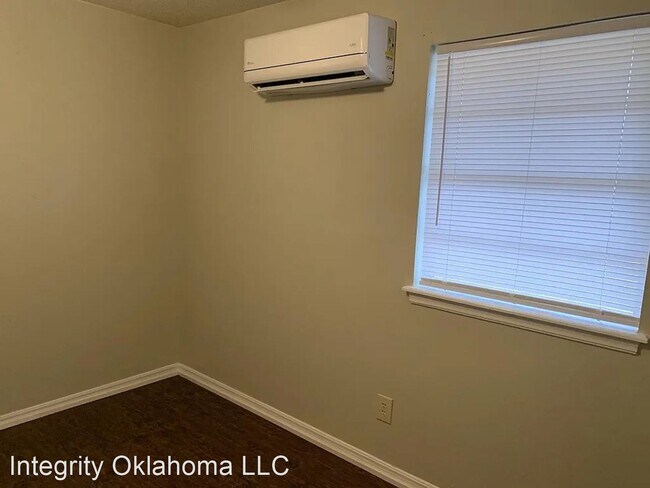 Building Photo - 2 br, 1 bath House - 4611 N. Wheeler Ave