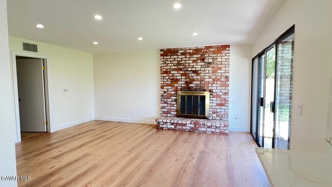 Building Photo - 5020 W Ave K 10