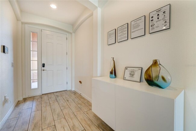 Building Photo - 2137 Crofton Ave