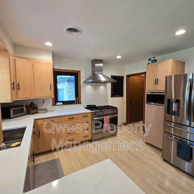 Building Photo - 4663 Marigold St SE