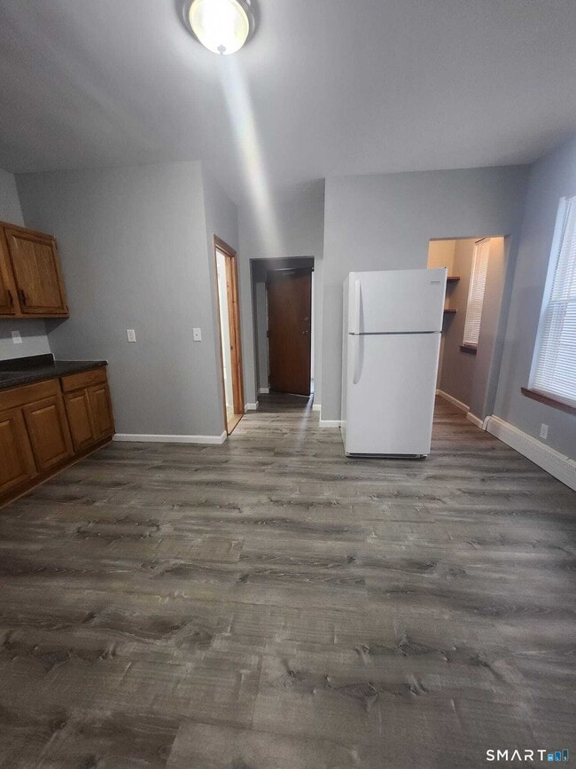 Building Photo - 31 Whitmore St