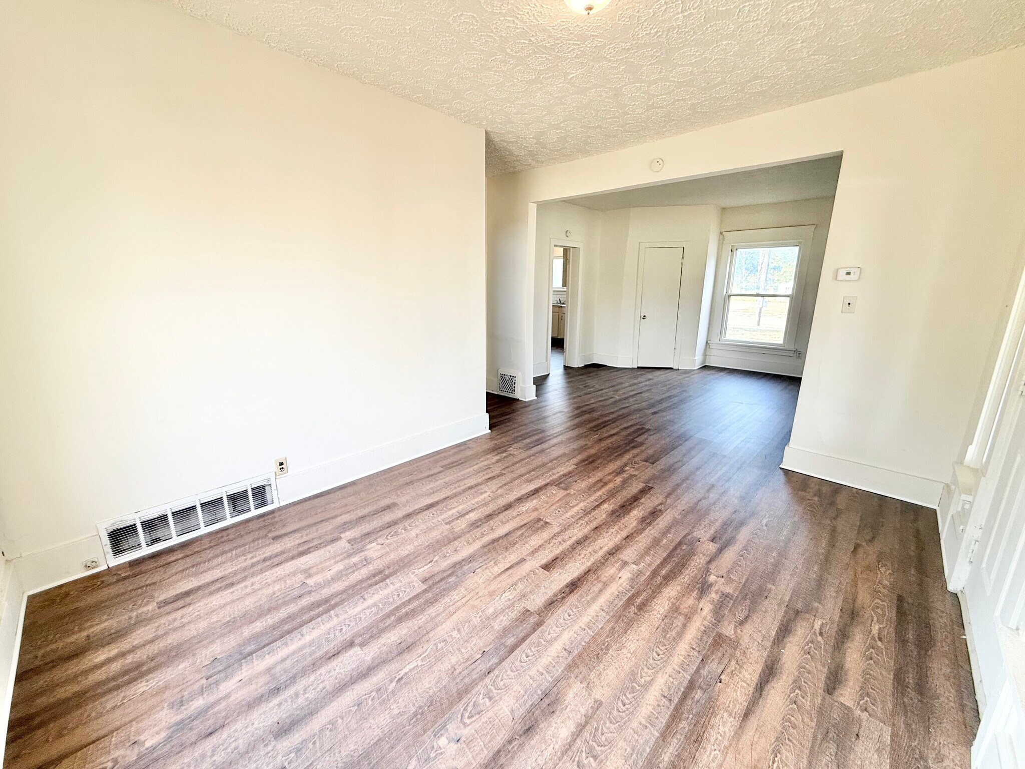 Building Photo - 1507 Garfield Ave SW