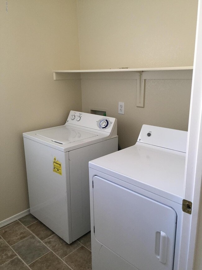 Building Photo - 17041 W Marshall Ln