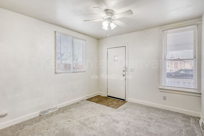 Building Photo - 654 Meade St