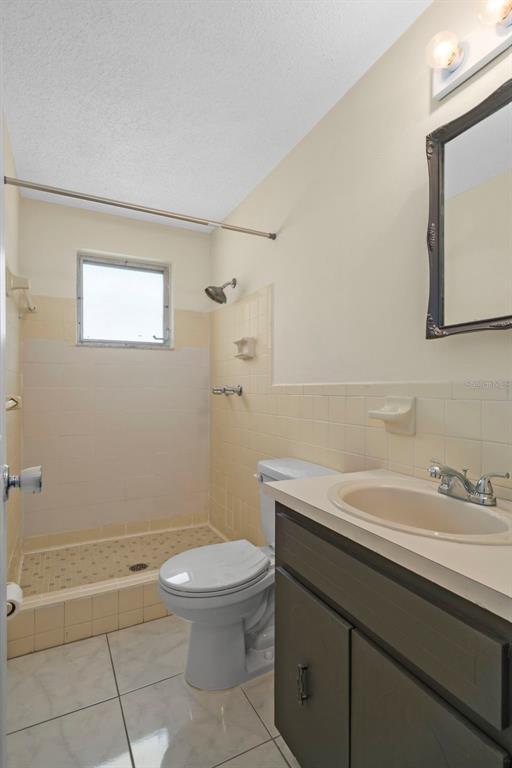 Building Photo - 7403 Populus Dr