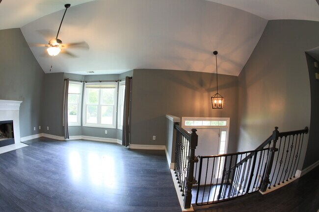 Building Photo - 84 Indian Hills Dr