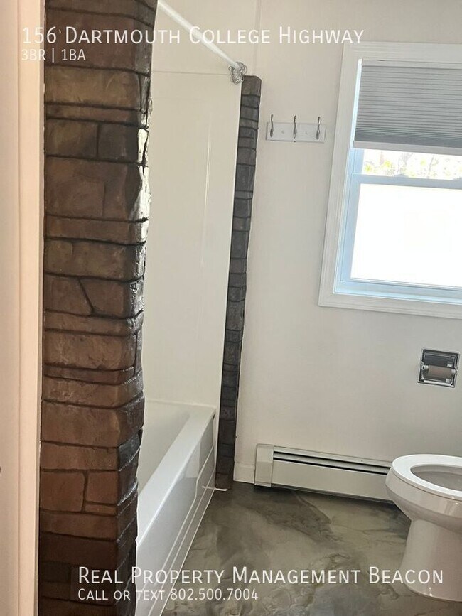 Building Photo - 156 Dartmouth College Hwy