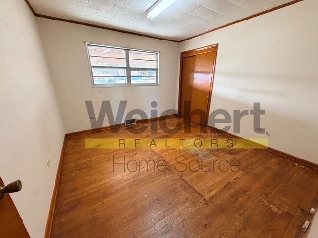 Building Photo - 4 bedroom, 3 bath country home