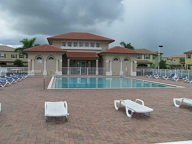 Building Photo - 15389 SW 90th Terrace