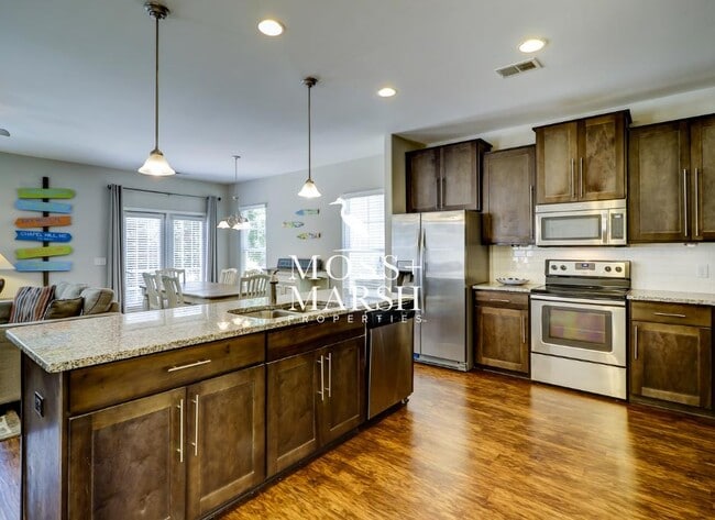 Building Photo - 41 Starshine Cir