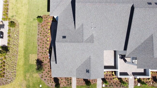 Building Photo - 14253 Kellogg Ave