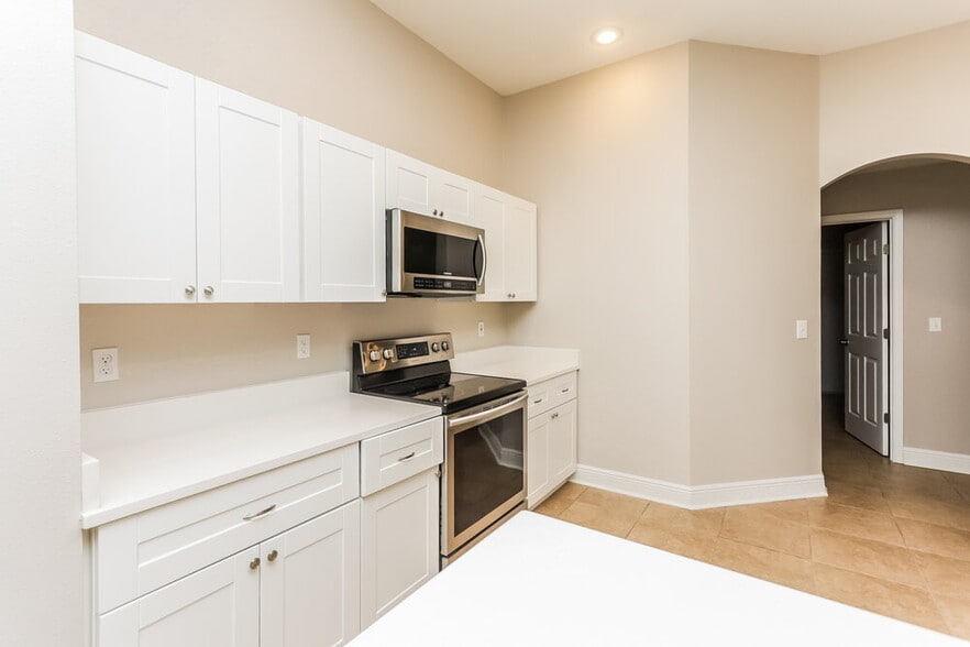 Building Photo - 2514 Allwood Ave