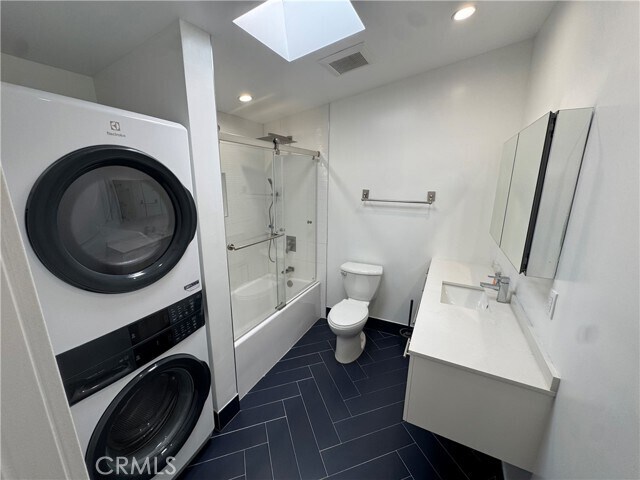 Building Photo - 6439 Graves Ave