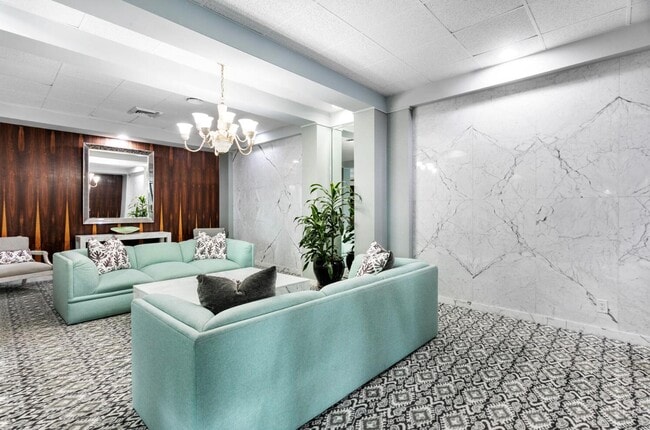 Building Photo - 2860 S Ocean Blvd