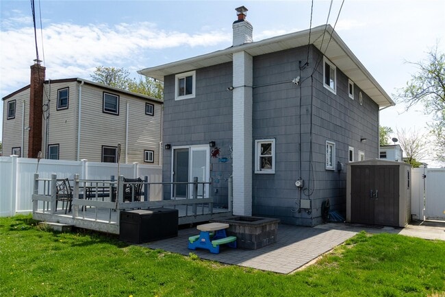 Building Photo - 42 Madison Dr