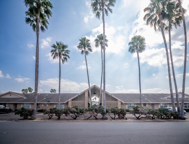 Building Photo - 601 Hibiscus Ave