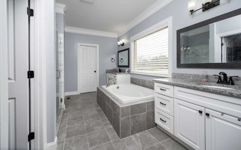Building Photo - 615 Jim Cedar Dr
