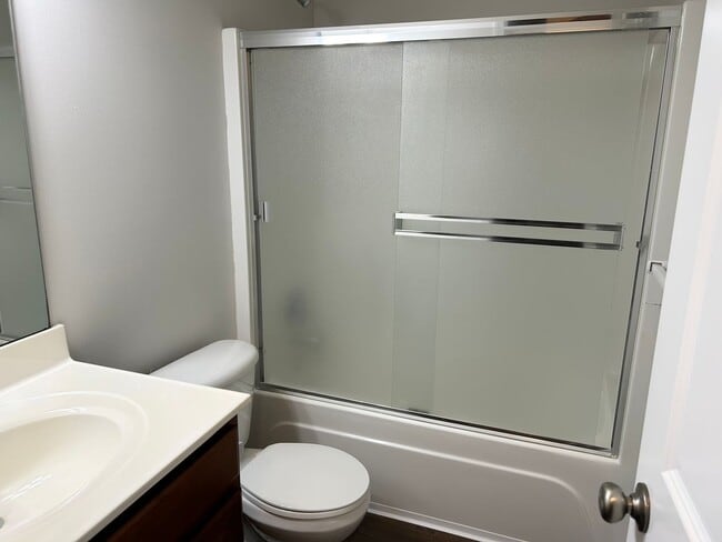 Building Photo - 3 Bed 2 Car Duplex in Grain Valley (New Flooring, Carpet, and Paint)